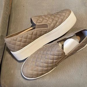 Steve Madden Ecentric-QP Platform Shoes